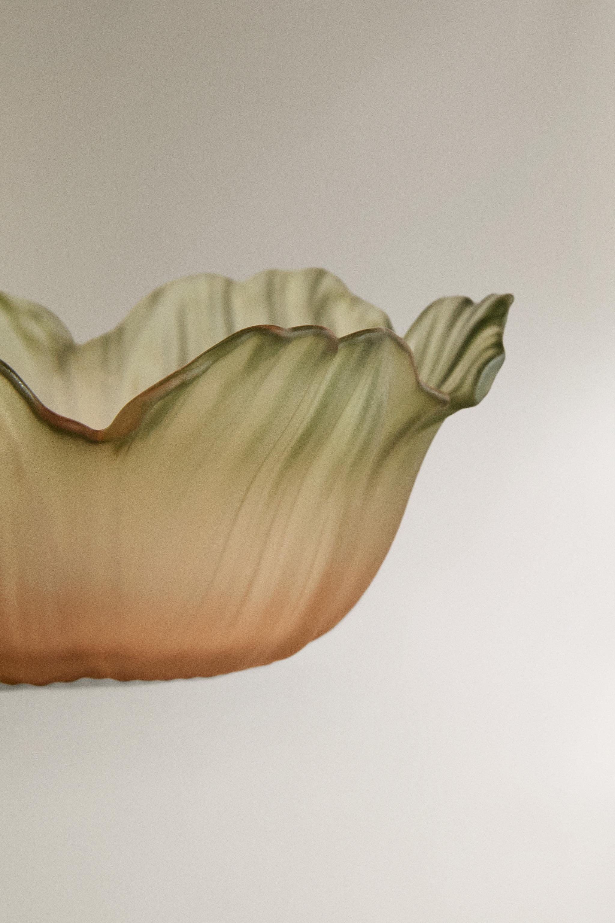 GLASS FLOWER BOWL